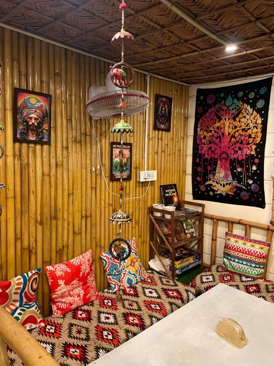 Baba'S Rishikesh Hostel ภายนอก รูปภาพ